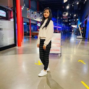 Meet your Posher, Harneet